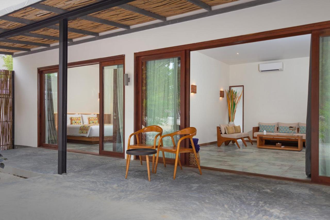 Hotel Island Center Point Koh Rong Sanloem Esterno foto