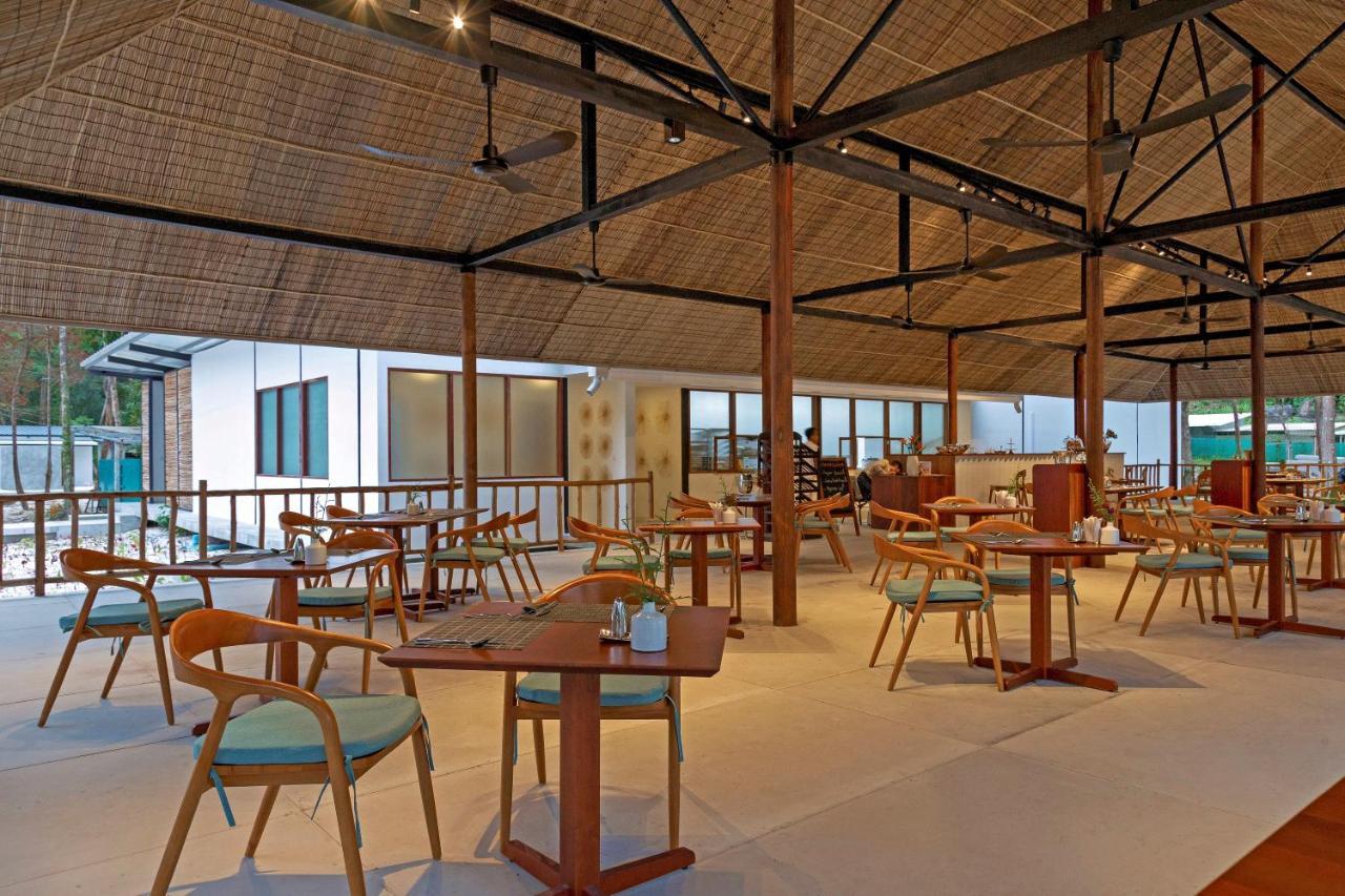 Hotel Island Center Point Koh Rong Sanloem Esterno foto
