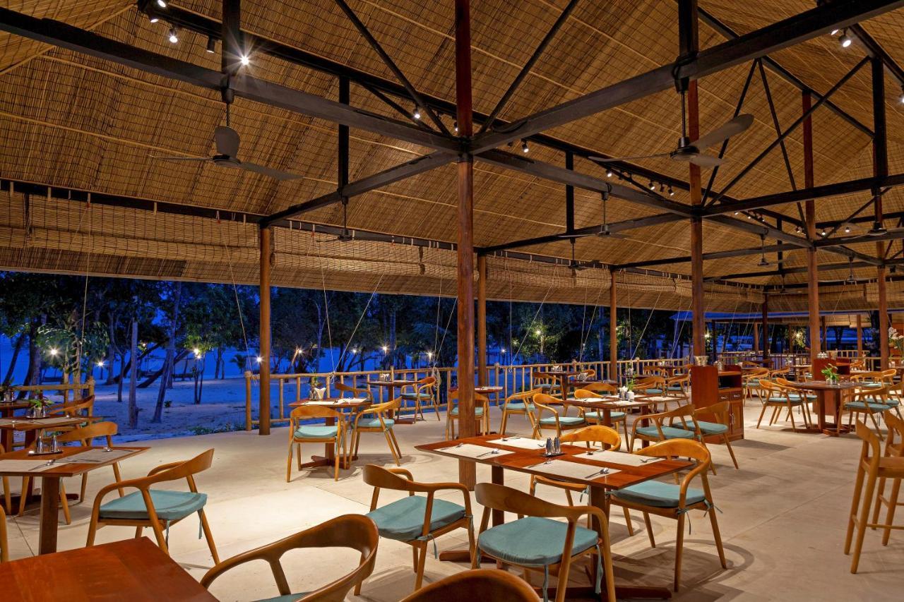 Hotel Island Center Point Koh Rong Sanloem Esterno foto
