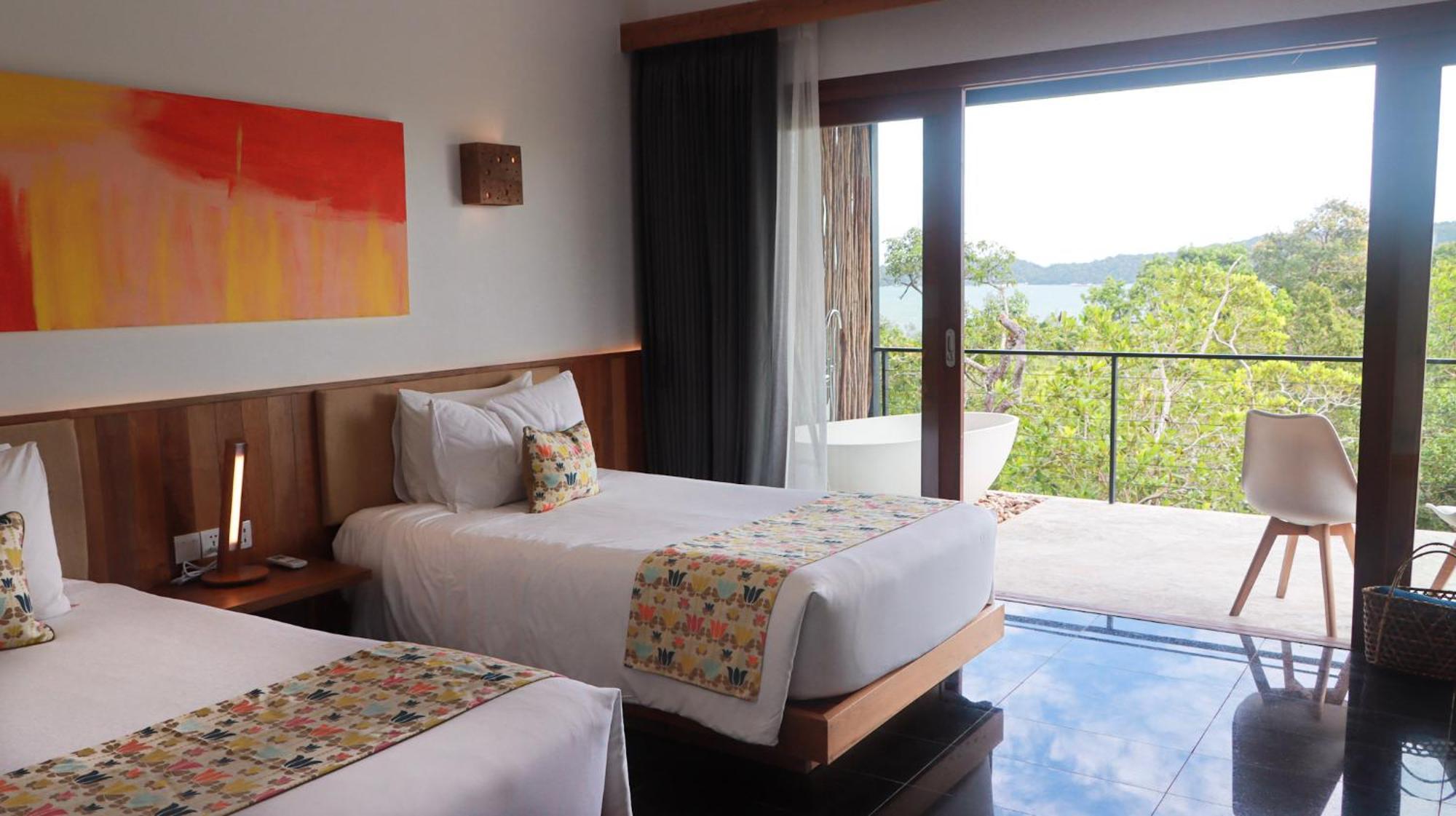 Hotel Island Center Point Koh Rong Sanloem Esterno foto